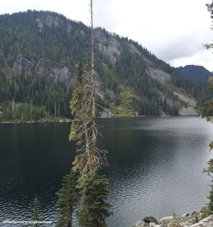 Hiking at Dorothy Lake
